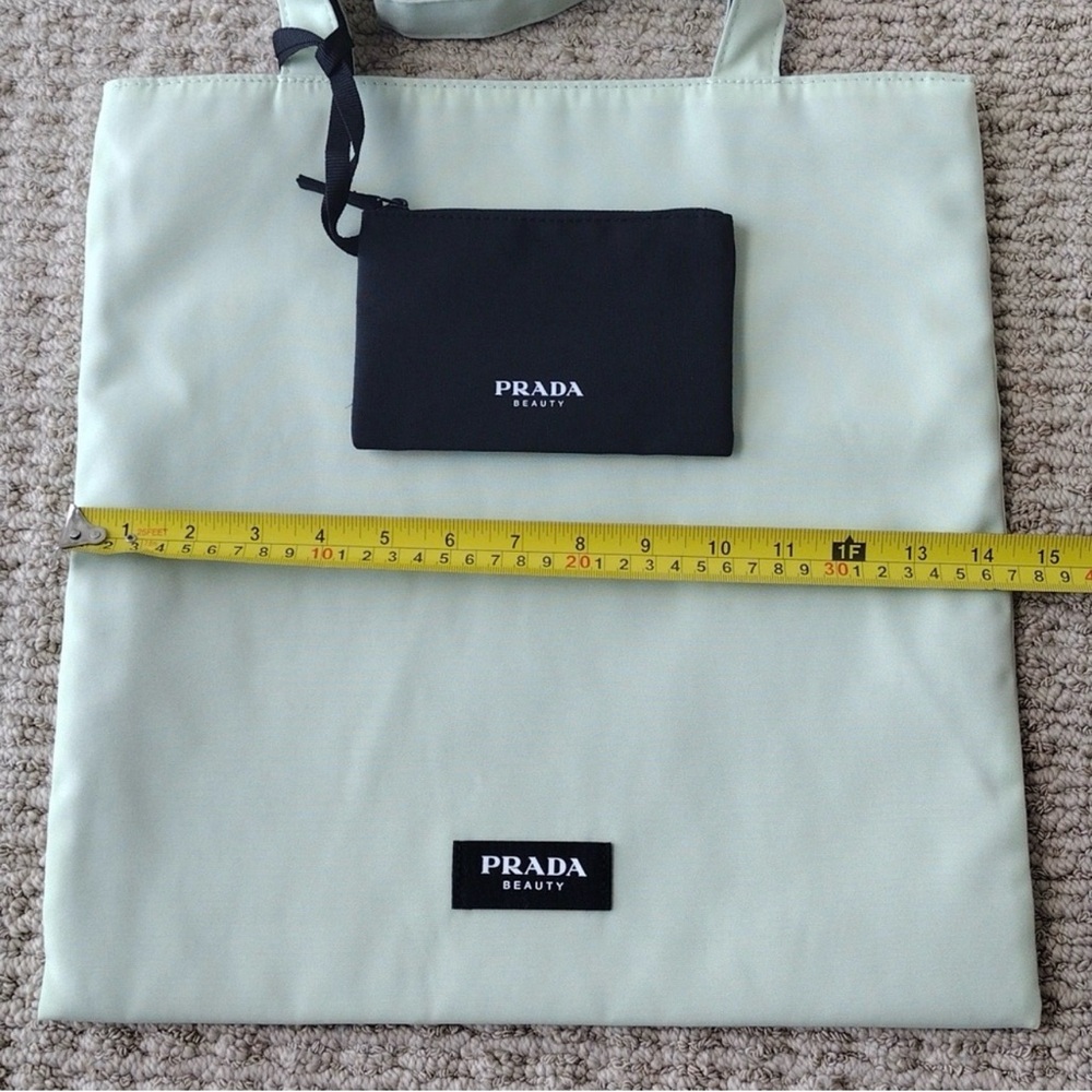 Prada Beauty Reversible Fabric Tote With Pouch NWT - Picture 3 of 7